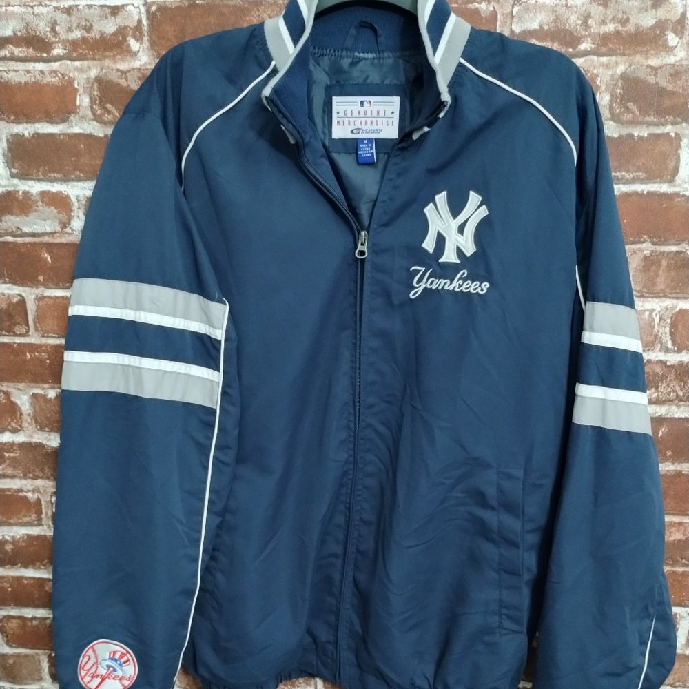 Medium   New York Yankees / GENUINE MERCHANDISE / G - lll SPORTS By Carl Banks